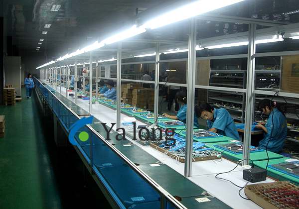 LCD TV assembly line.jpg